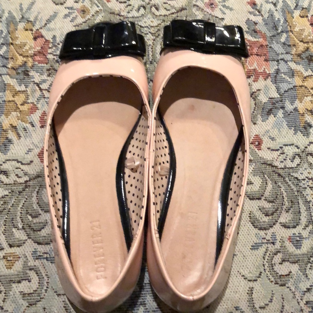 Forever 21 slides crime and black sz 8/8.5